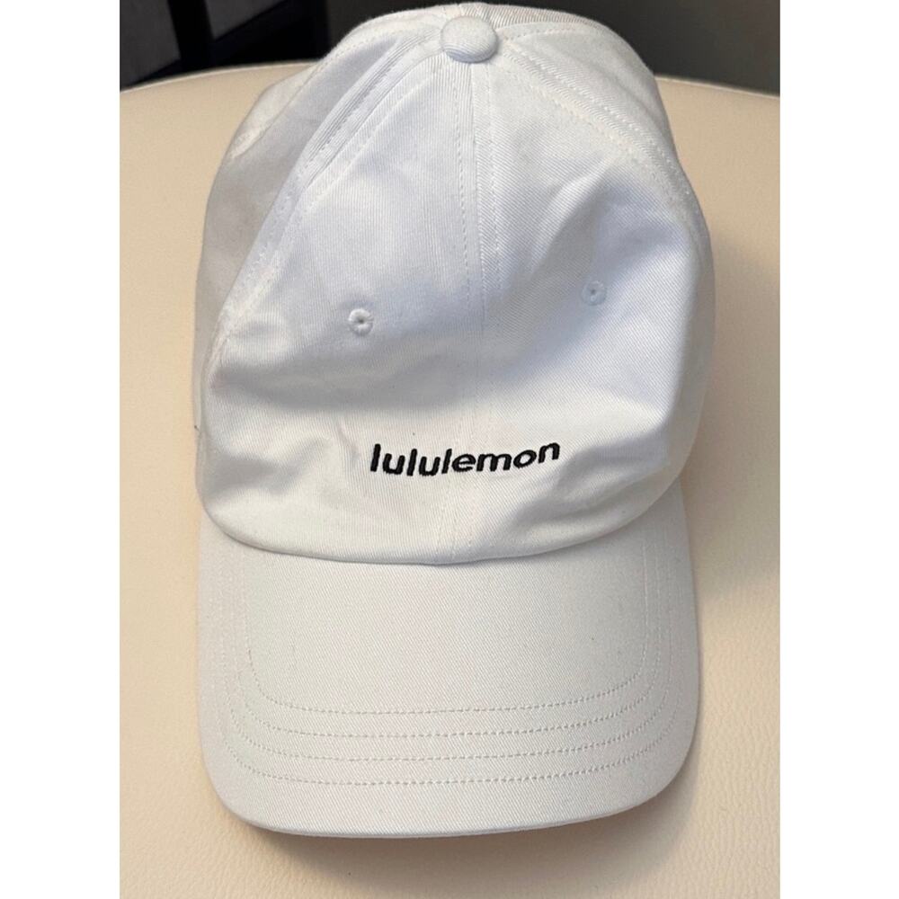 Lululemon baseball hat cap white adjustable excellent condition, lulu logo sun